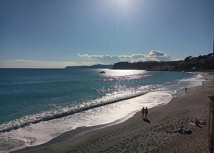 Tramonti E Mare, Vista Mare Giardino, La Casa Che In Ogni Stagione Si Trasforma! * Celle Ligure