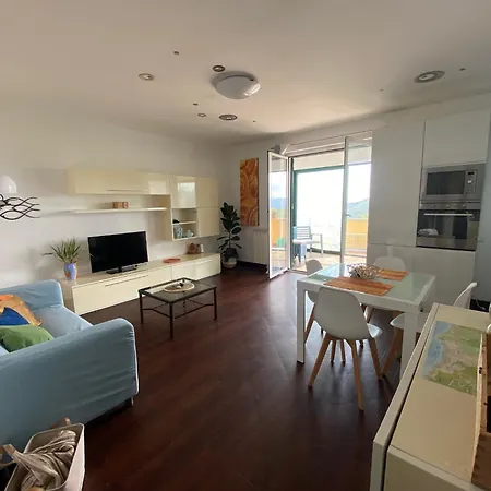 Tramonti E Mare, Vista Mare Giardino, La Casa Che In Ogni Stagione Si Trasforma! Apartment