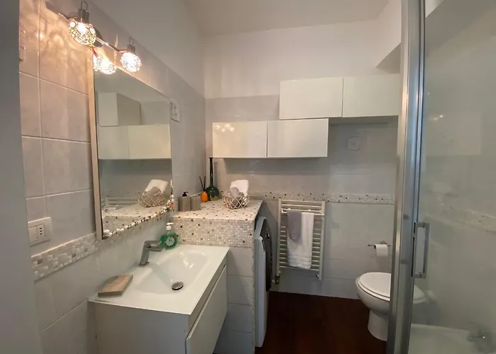 Tramonti E Mare, Vista Mare Giardino, La Casa Che In Ogni Stagione Si Trasforma! Apartamento Celle Ligure